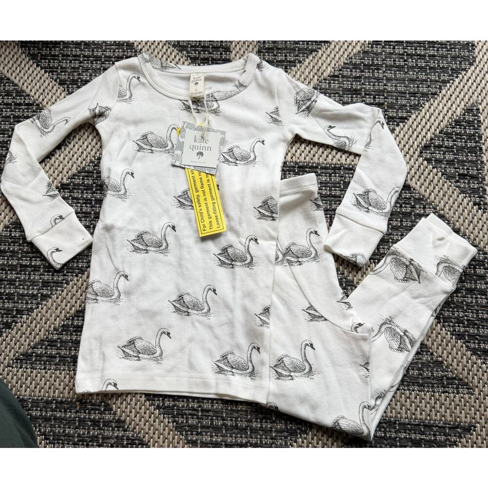 Kate Quinn Organic Cotton Swan Pajama Set Kids Size 5Y